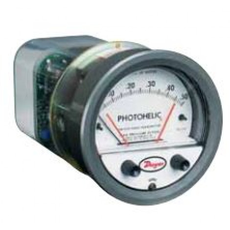 Series 3000SGT Photohelic® Pressure Switch/Gage with Integral Transmitter